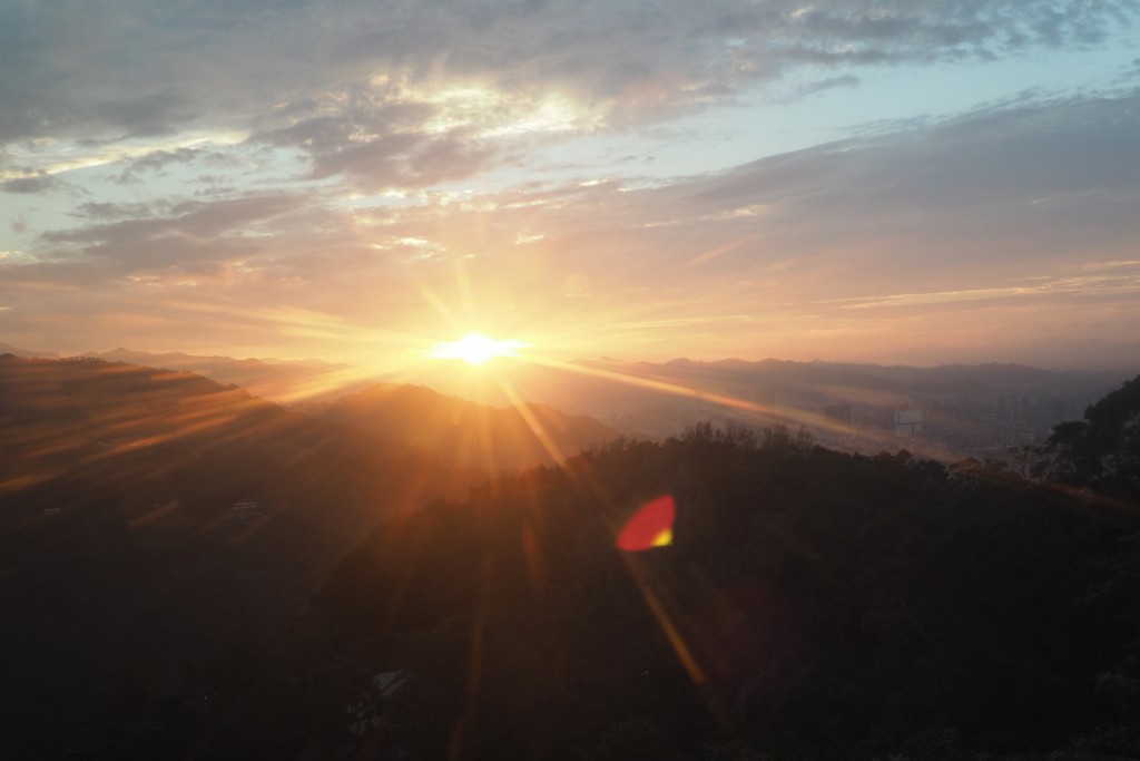Sunset from Maokong Gondola